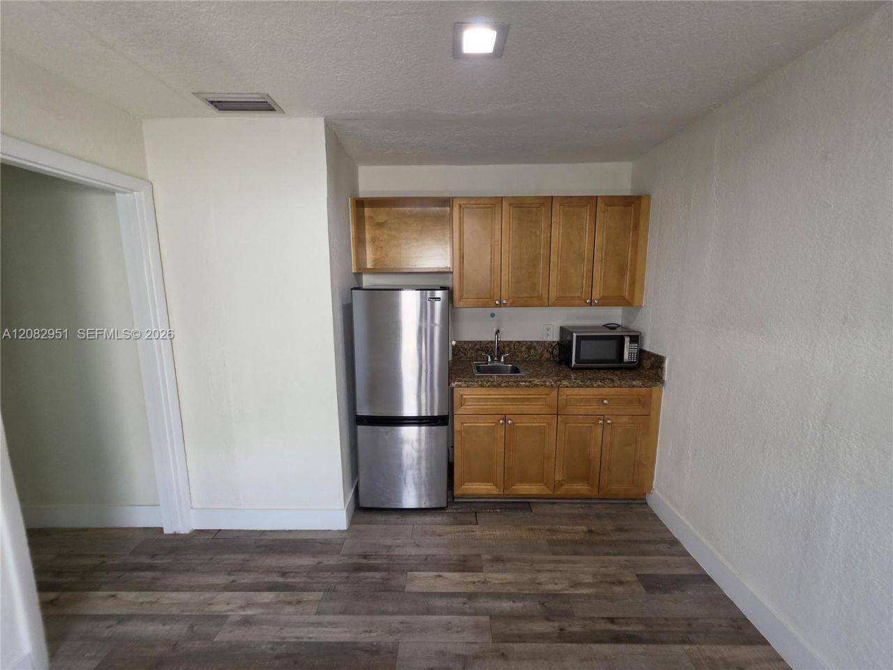 8450 NW 178th St, Hialeah, FL 33015 Photo