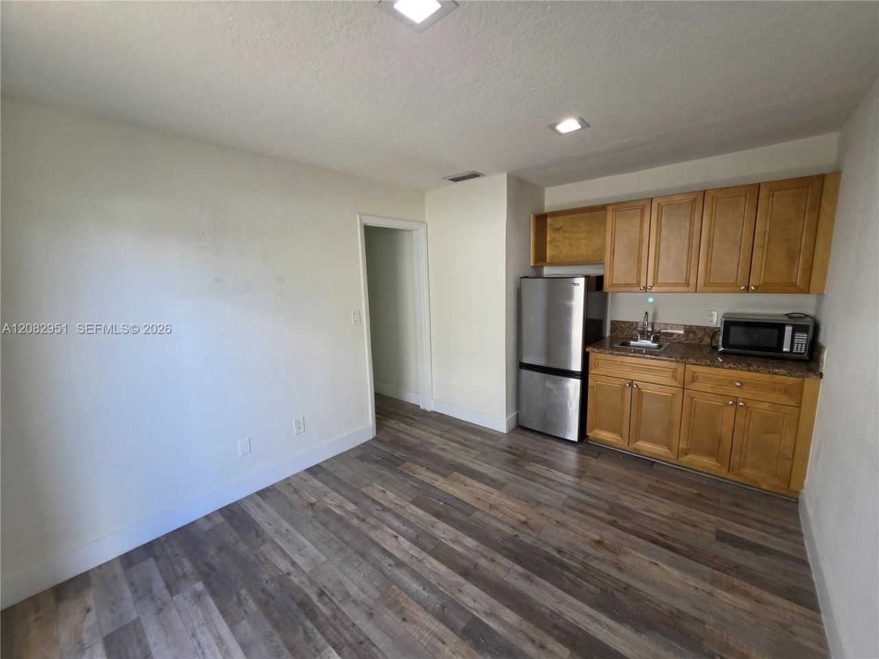 8450 NW 178th St, Hialeah, FL 33015 Photo