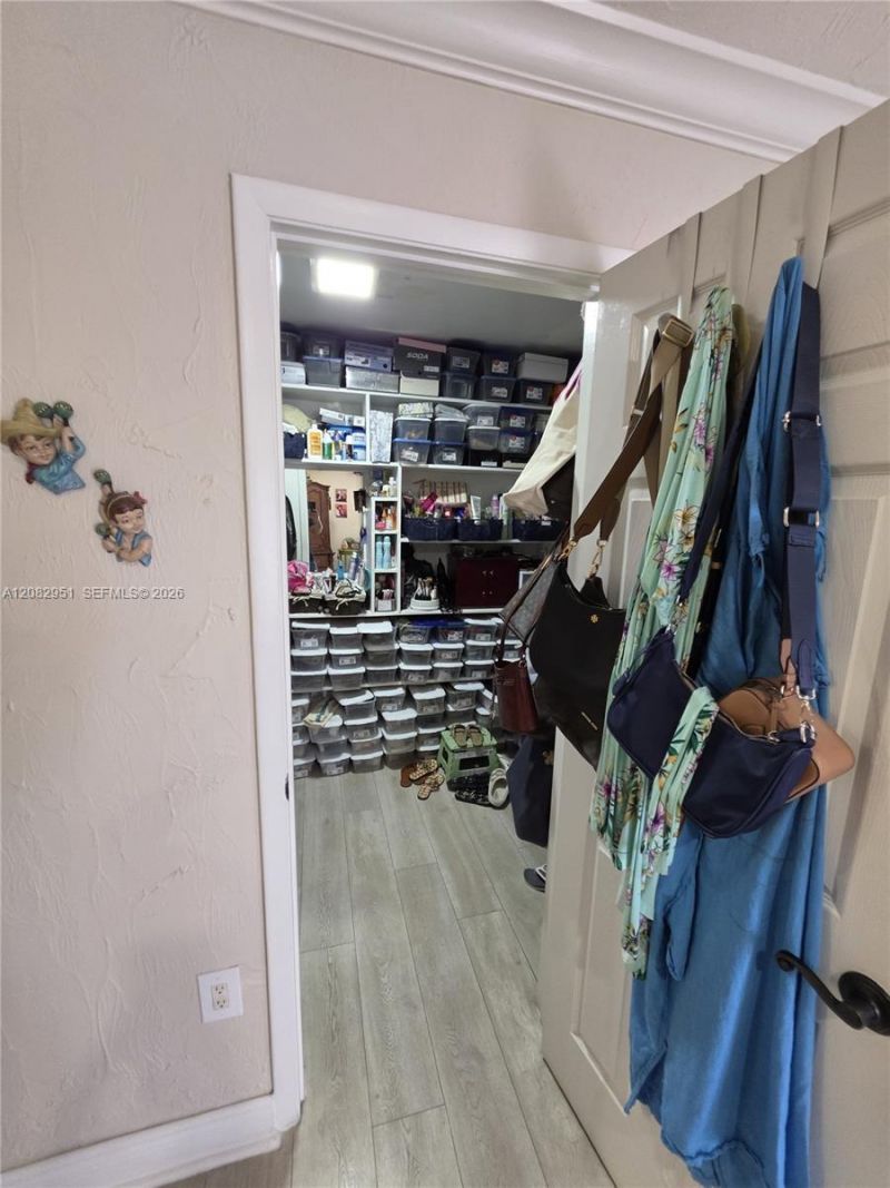 8450 NW 178th St, Hialeah, FL 33015 Photo