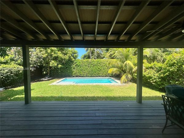 1105 Cortez St , Coral Gables, FL 33134