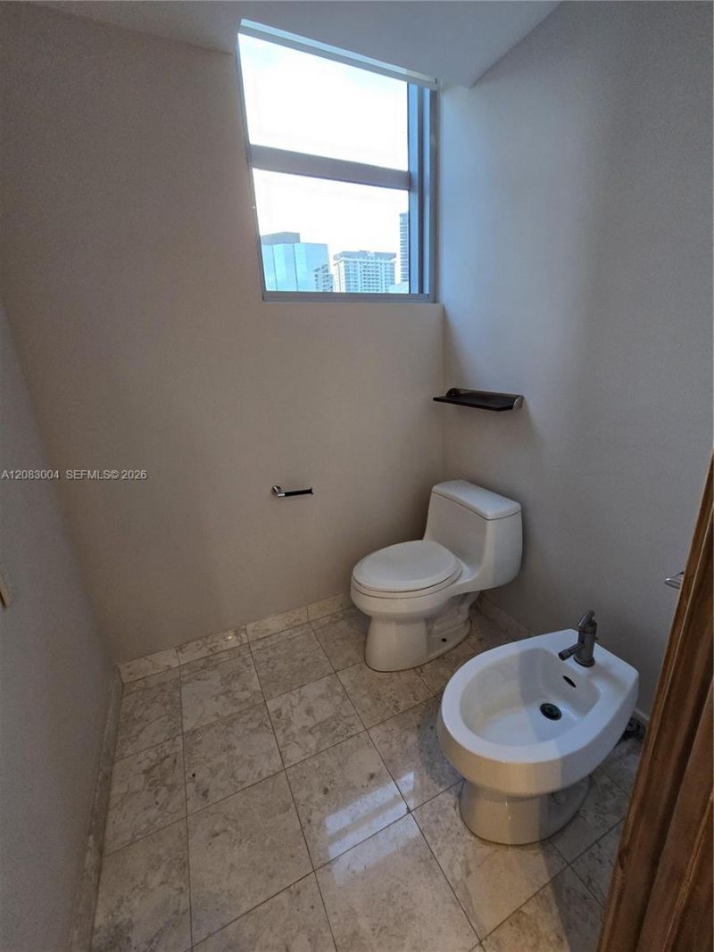 1331 Brickell Bay Dr , Unit 2102, Miami, FL 33131 Photo