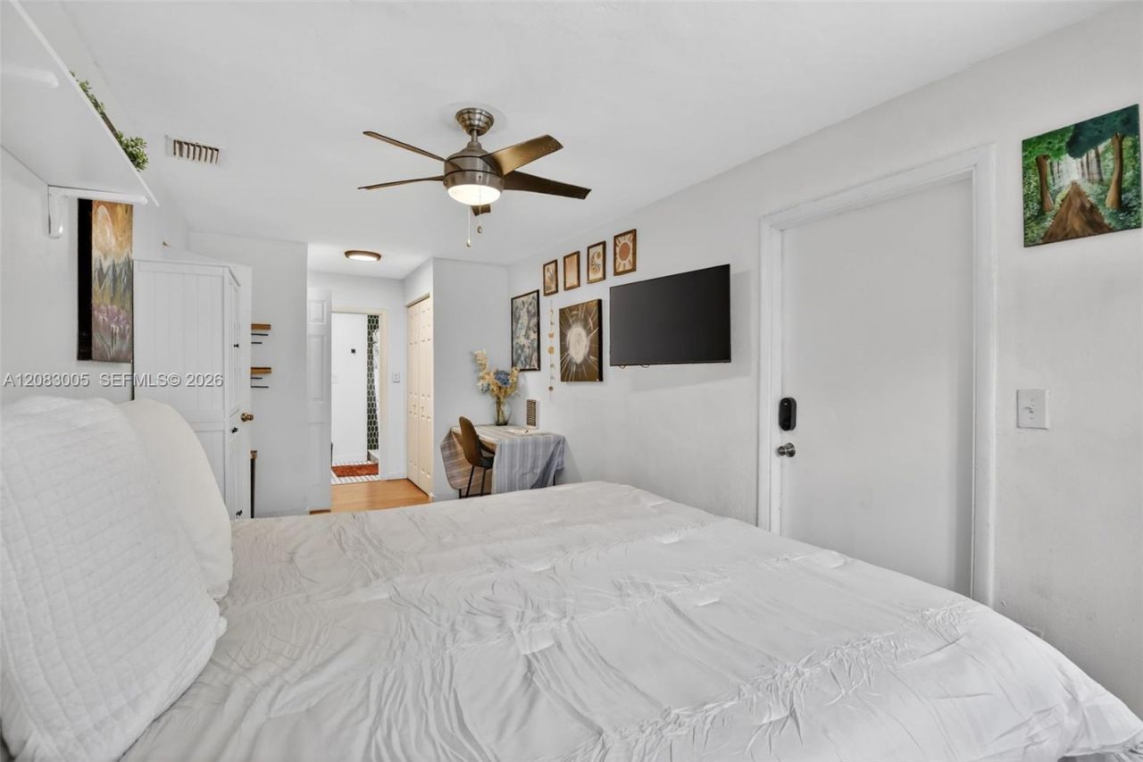 6238 Hayes St, Unit 1, Hollywood, FL 33024 Photo