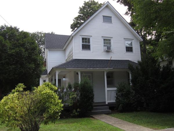 193 Cherry Street , Farmingdale, NY 11735