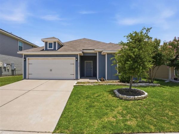 8524 Buck Mountain Pass, Fort Worth, TX 76179
