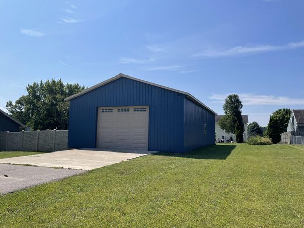 619 Twin Hills Drive, Watervliet, MI 49098