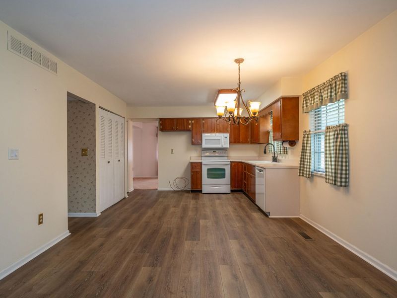 4012 Quail Bush Drive, Dayton, OH 45424 Photo 10