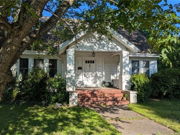 204 Gilmer Street , Burlington, NC 27217