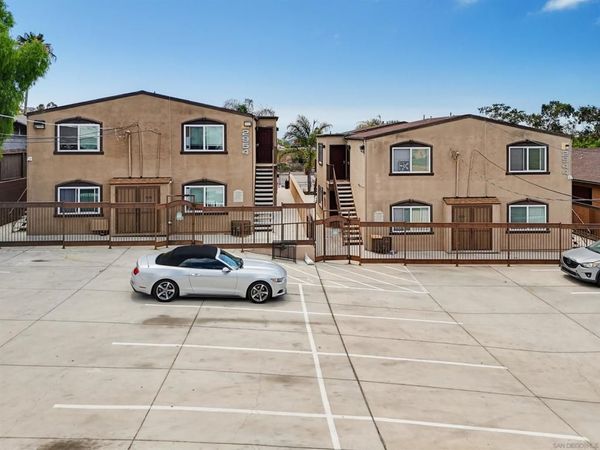2944 F Street, San Diego, CA 92102