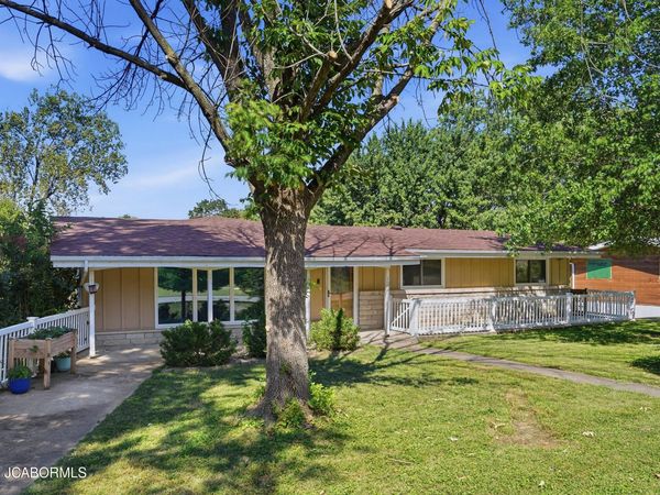 122 VALLEY VIEW DRIVE, Jefferson City, MO 65109