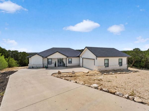 299 Pr 2776, Mico, TX 78056
