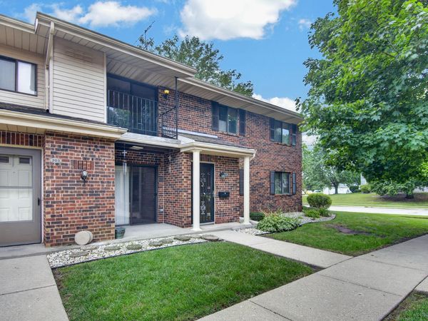 7209 57th Ave, Unit 103, Kenosha, WI 53142