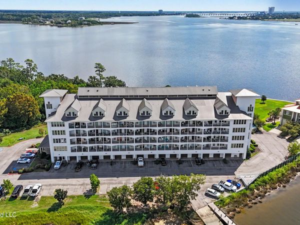 630 Bay Cove Drive, Biloxi, MS 39532