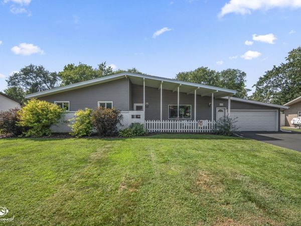 856 N Western Hills Drive , Kankakee, IL 60901
