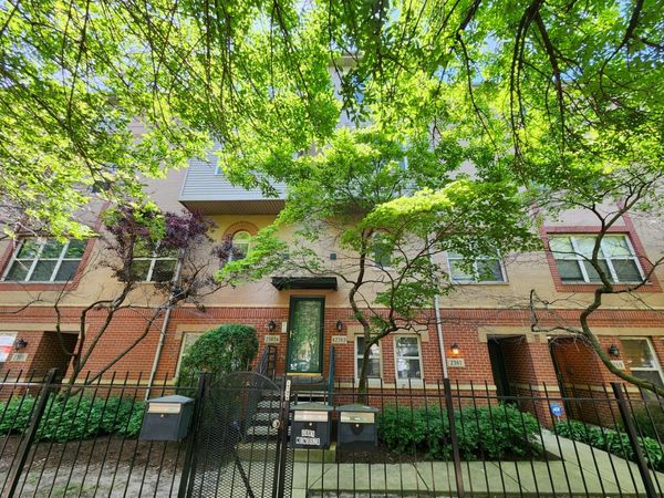 2363 E 70th Place , Unit B, Chicago, IL 60649