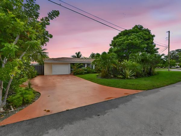 1513 NE 28th Drive, Wilton Manors, FL 33334