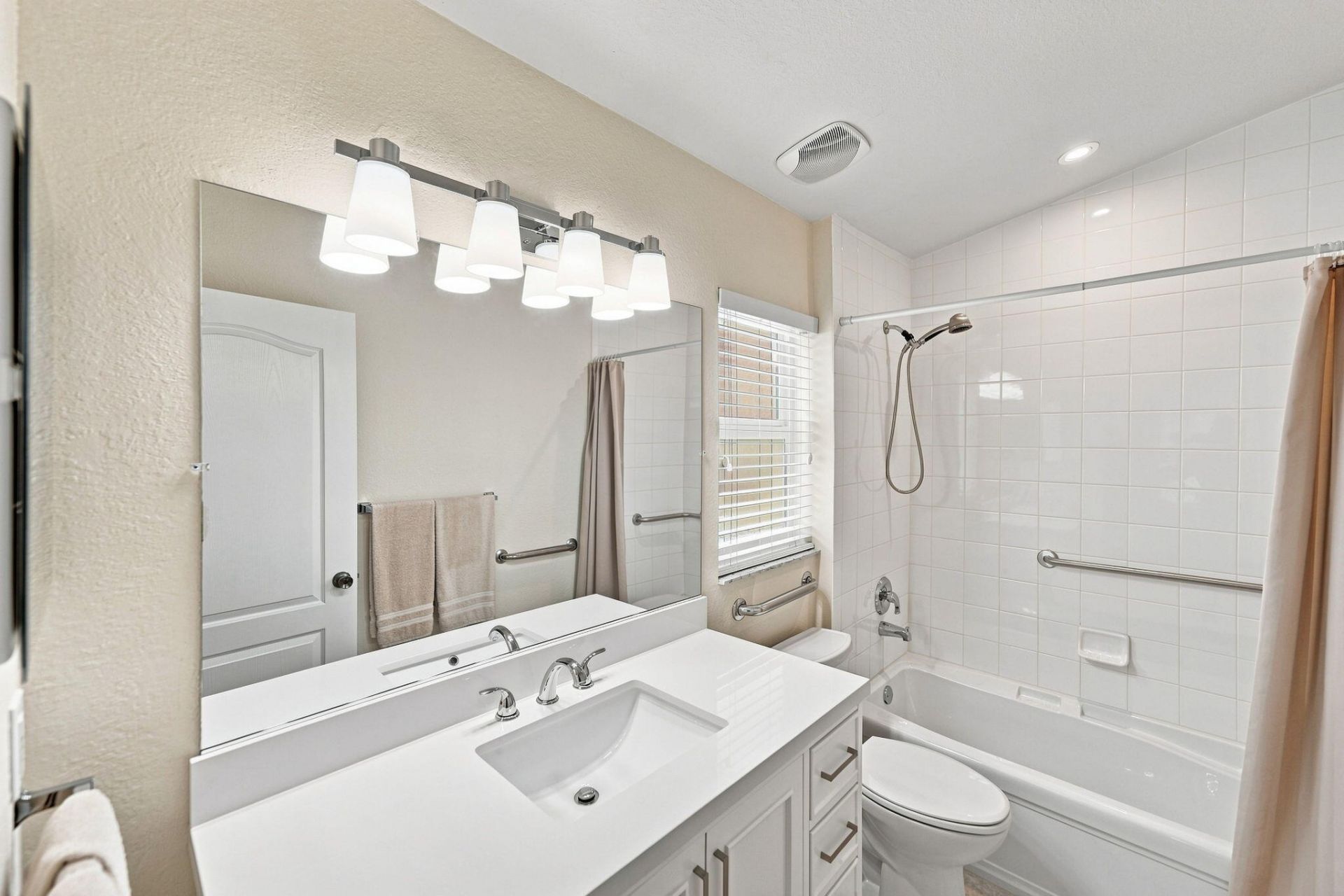228 SW Lake Forest Way, Port Saint Lucie, FL 34986 Photo