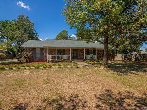 717 Adams Dr , Jacksonville, AR 72076