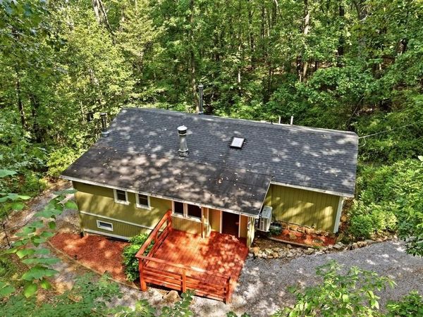 686 NANCY JACK ROAD, GERRARDSTOWN, WV 25420