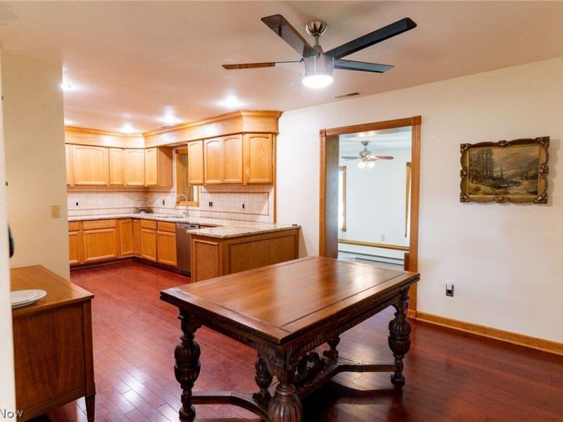 6348 Highland Road, Highland Heights, OH 44143 Photo 5