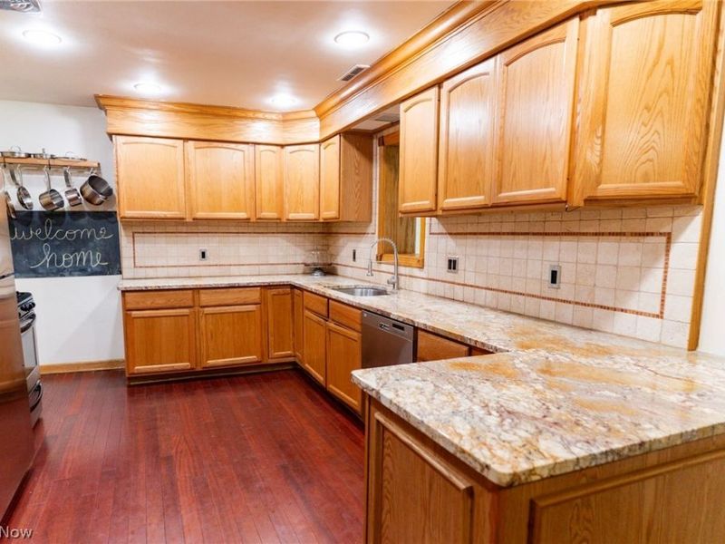 6348 Highland Road, Highland Heights, OH 44143 Photo 6