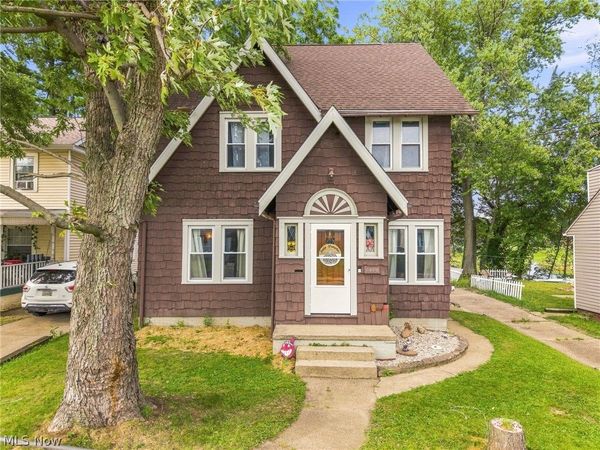 2409 Lake Road Boulevard NW, Canton, OH 44705