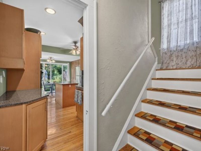 3389 E Monmouth Road, Cleveland, OH 44118 Photo 23
