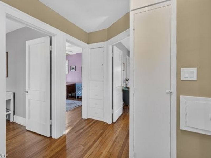 3389 E Monmouth Road, Cleveland, OH 44118 Photo 37