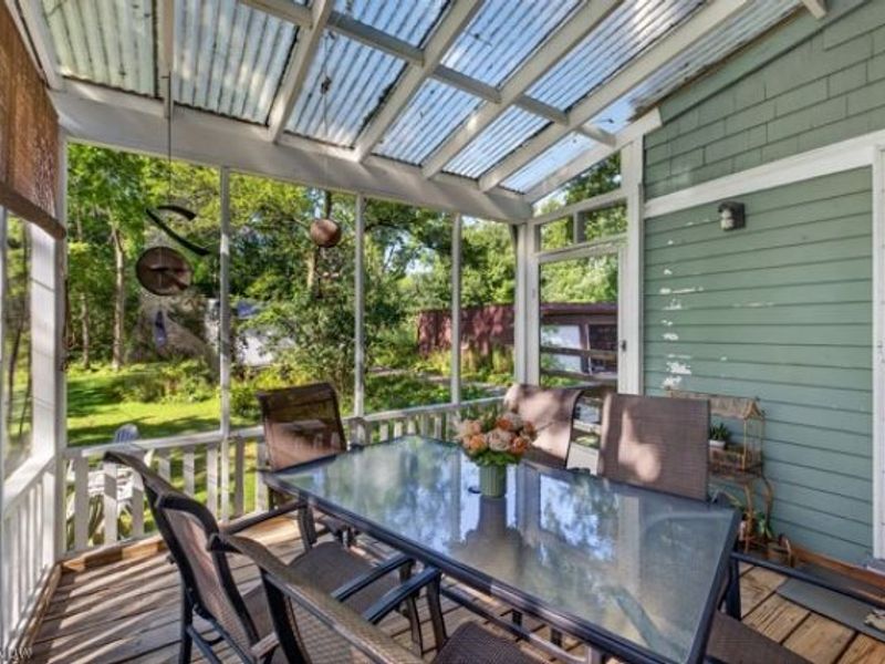 3389 E Monmouth Road, Cleveland, OH 44118 Photo 7