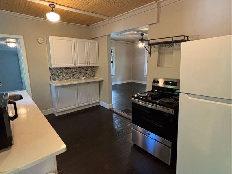 232 Chagrin Boulevard, Unit Front, Chagrin Falls, OH 44022 Photo 5