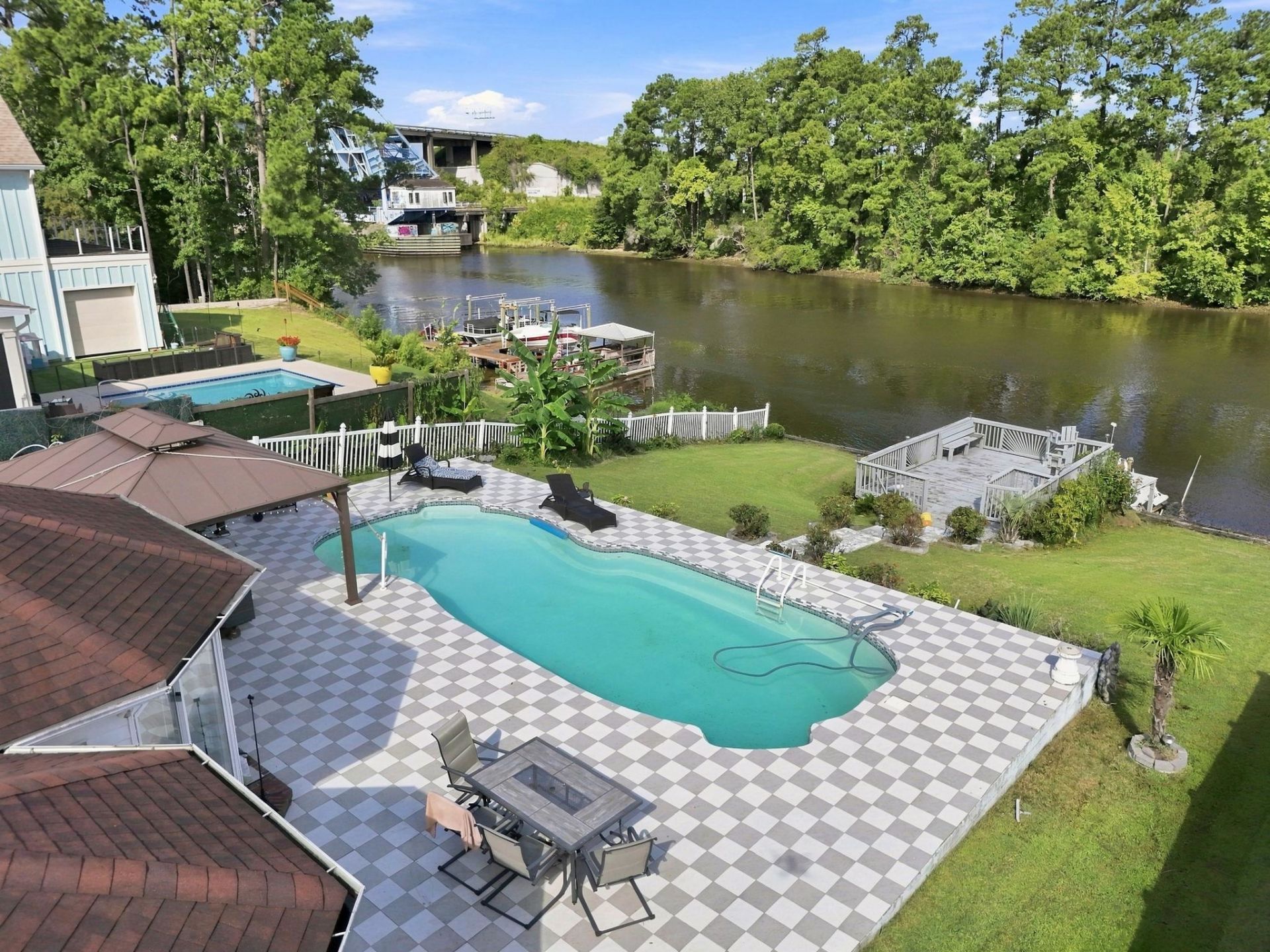 215 Pilothouse Dr.  Photo 10