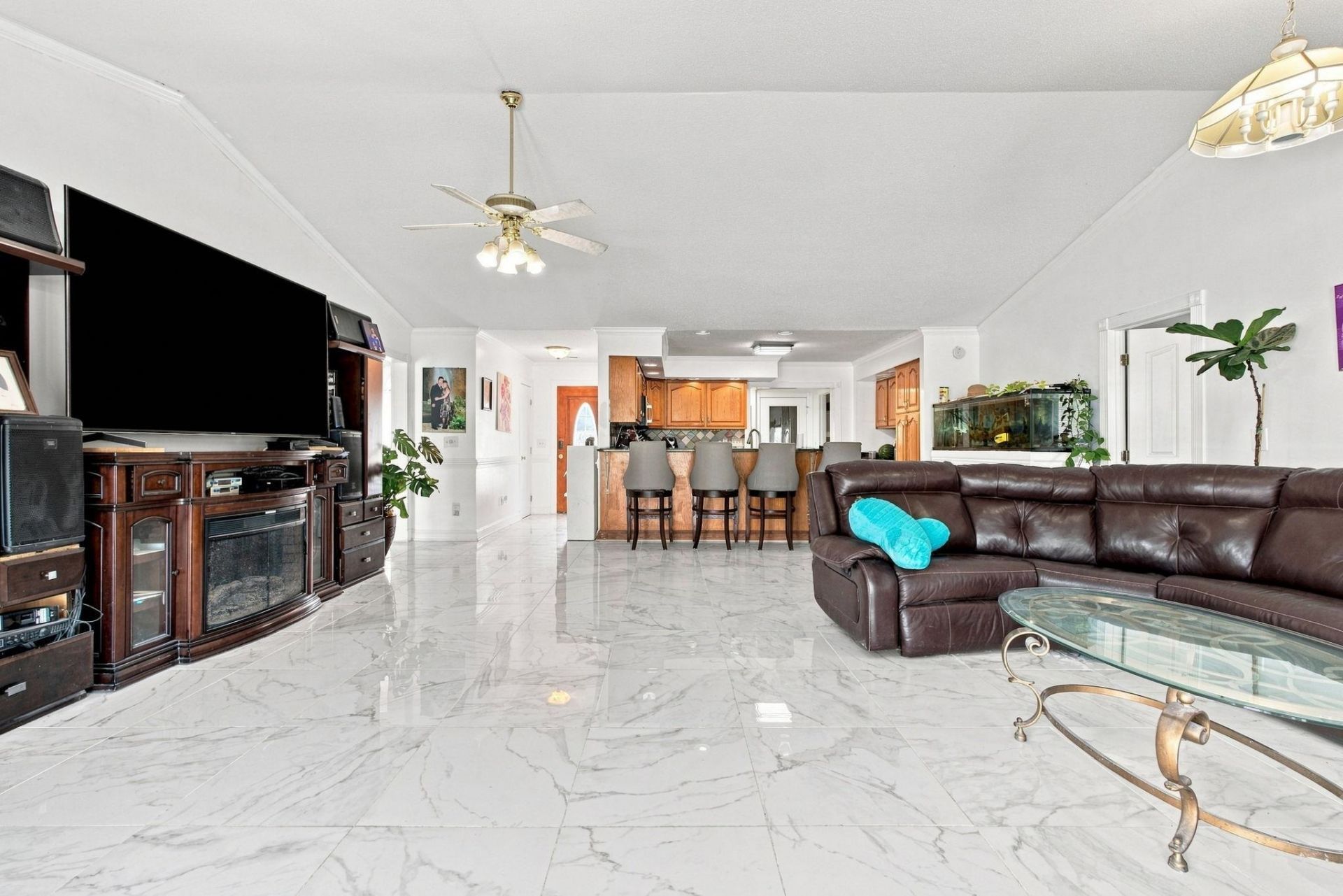 215 Pilothouse Dr.  Photo 5
