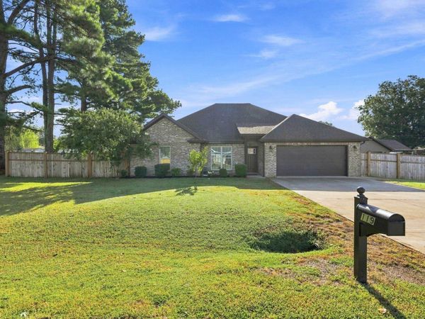 119 Bunnell Ave, Muscle Shoals, AL 35661