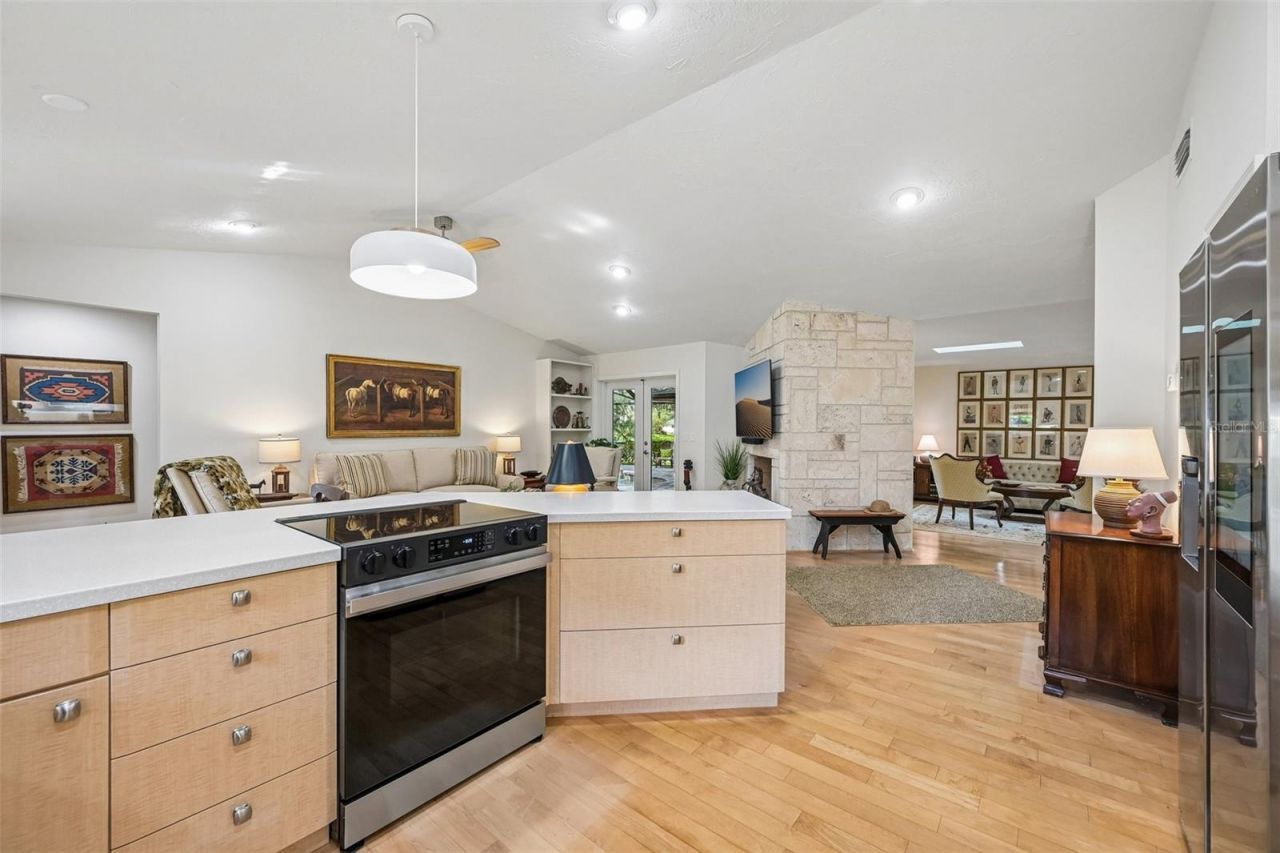 4502 Friar Tuck Lane , Sarasota, FL 34232 Photo