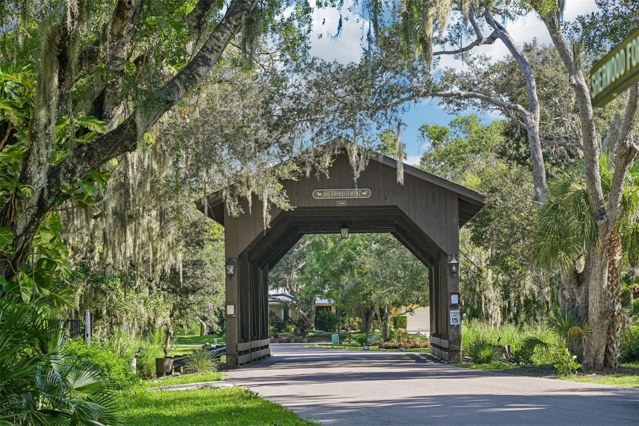 4502 Friar Tuck Lane , Sarasota, FL 34232 Photo