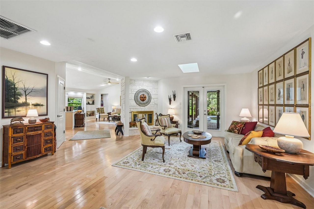 4502 Friar Tuck Lane , Sarasota, FL 34232 Photo