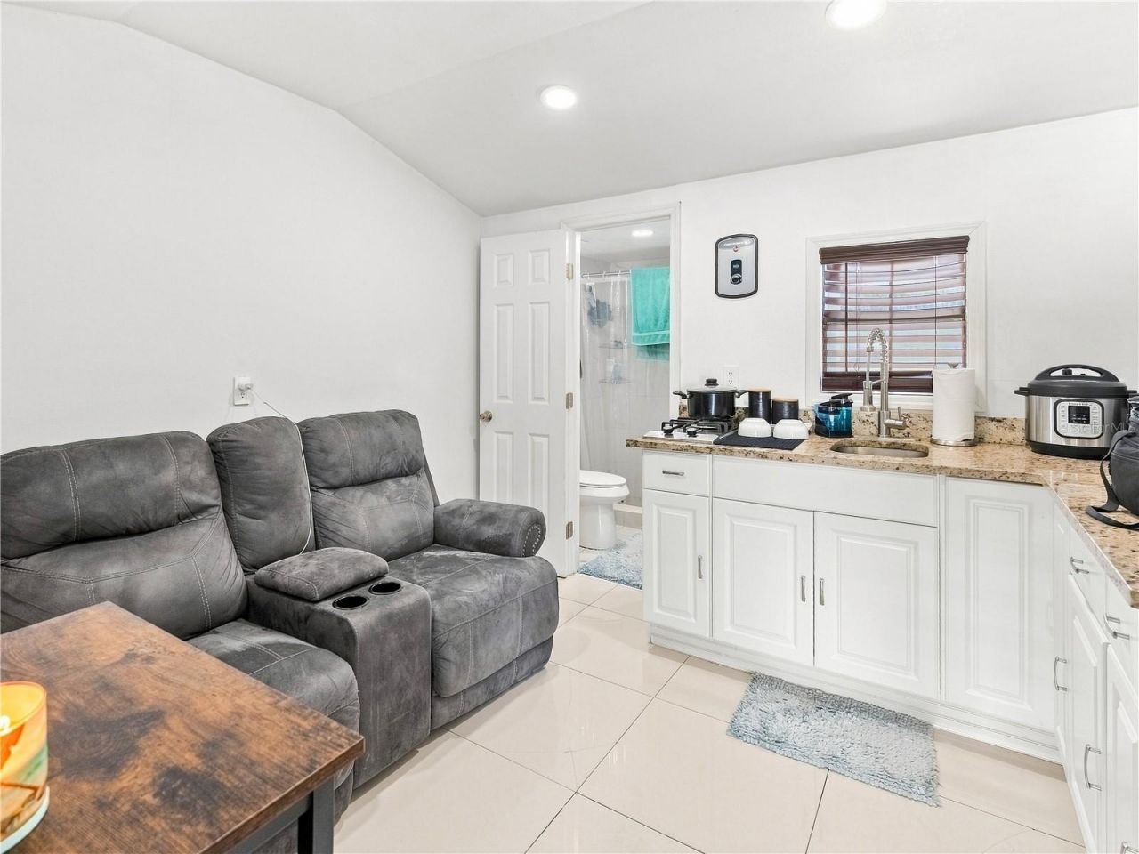 9613 Six Mile Creek Road, Tampa, FL 33610 Photo