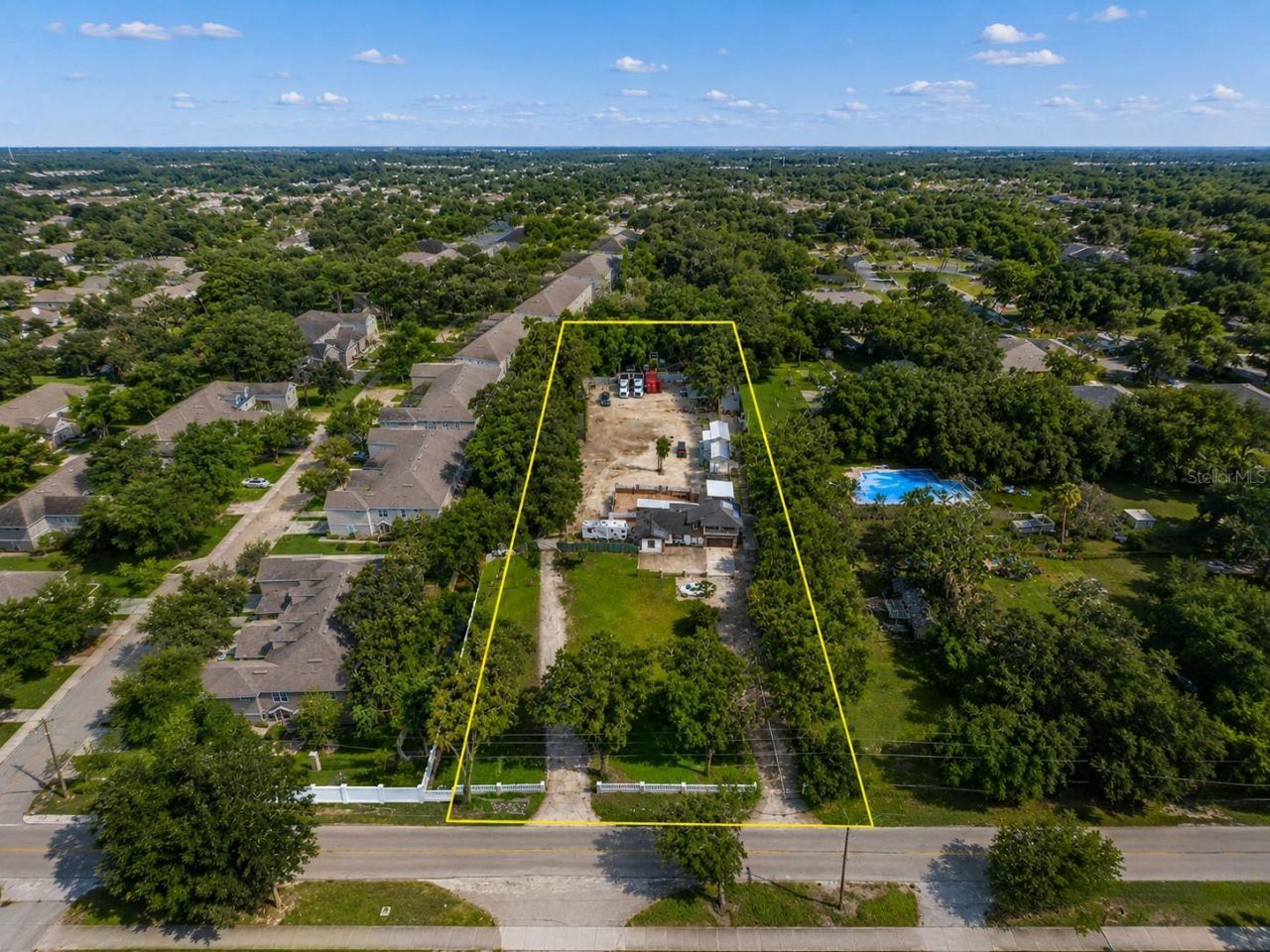 9613 Six Mile Creek Road, Tampa, FL 33610 Photo