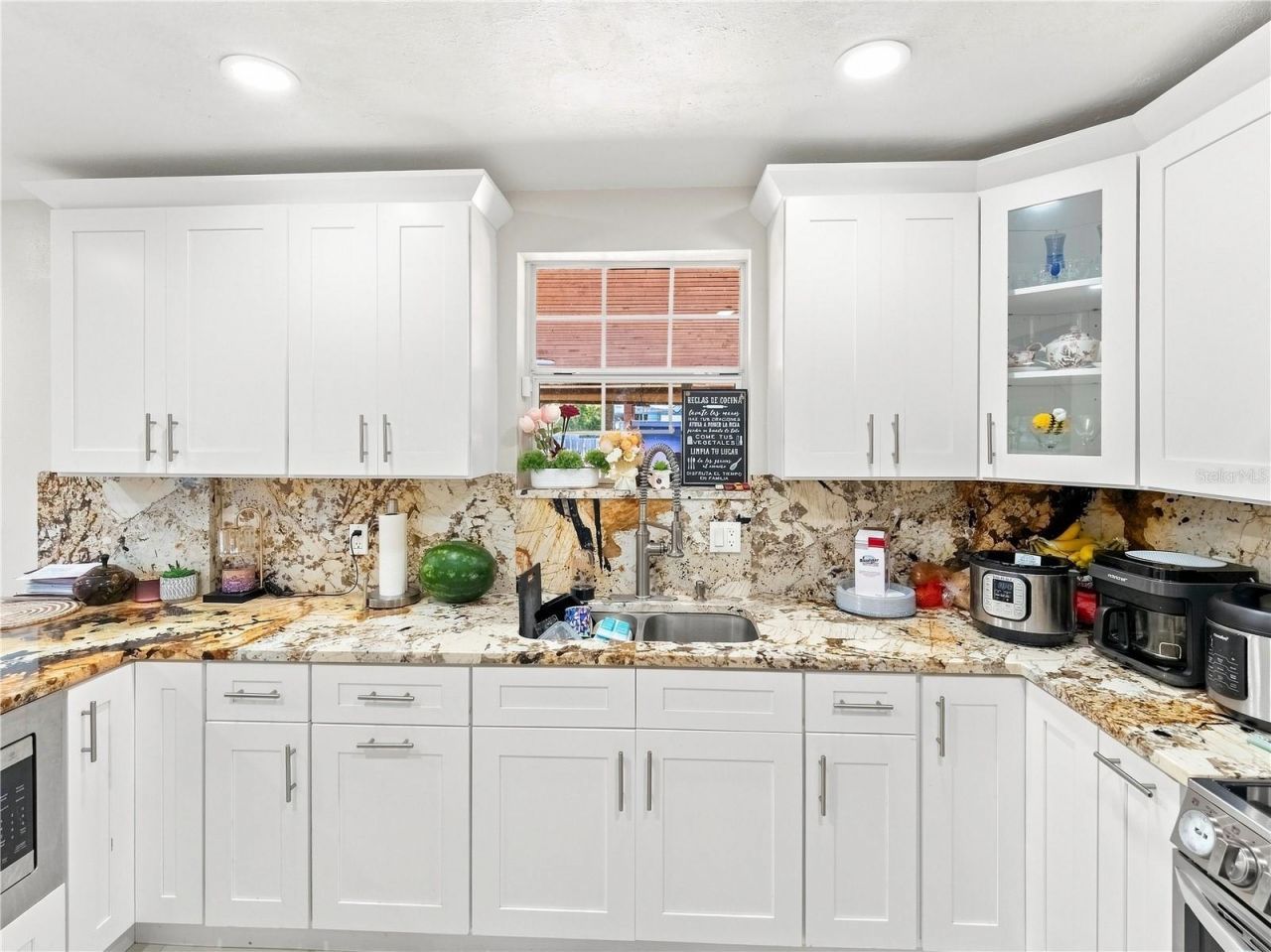 9613 Six Mile Creek Road, Tampa, FL 33610 Photo