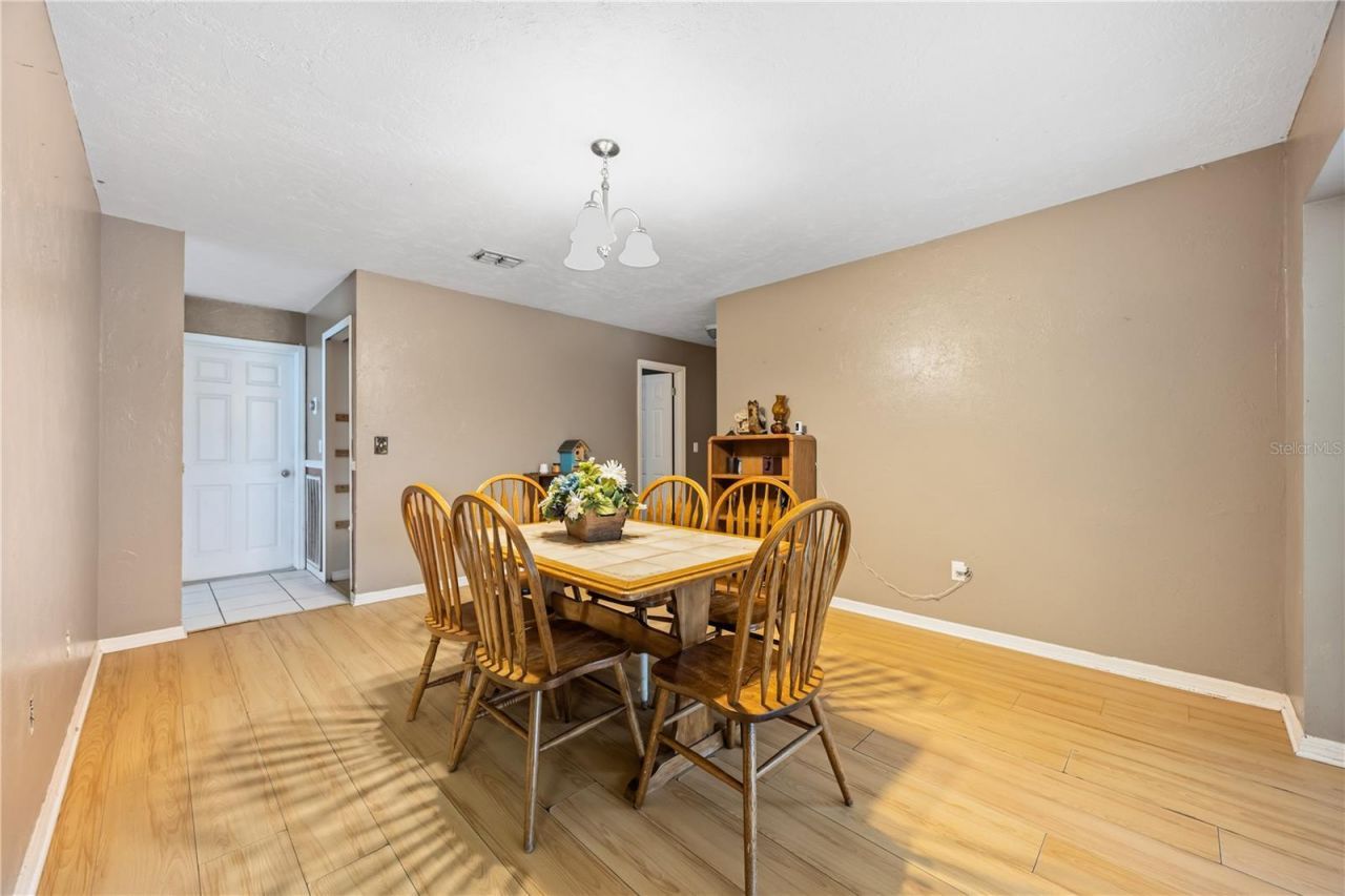 3906 Santiago Street , Sebring, FL 33872 Photo