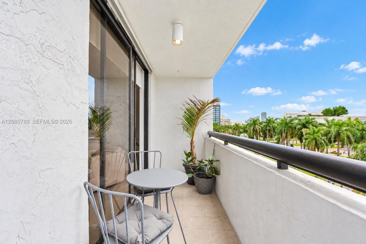 1775 Washington Ave, Unit 6E, Miami Beach, FL 33139 Photo