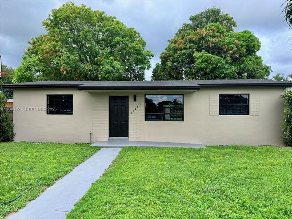 21002 NW 34th Ct , Miami Gardens, FL 33056