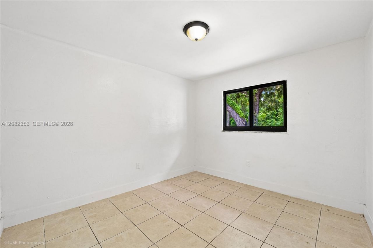3471/3473 Plaza St , Miami, FL 33133 Photo