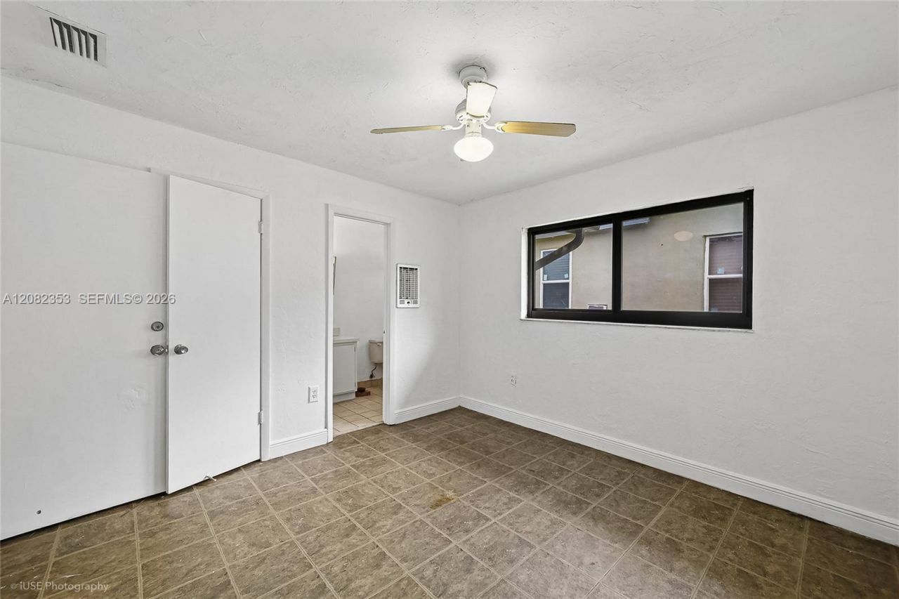 3471/3473 Plaza St , Miami, FL 33133 Photo
