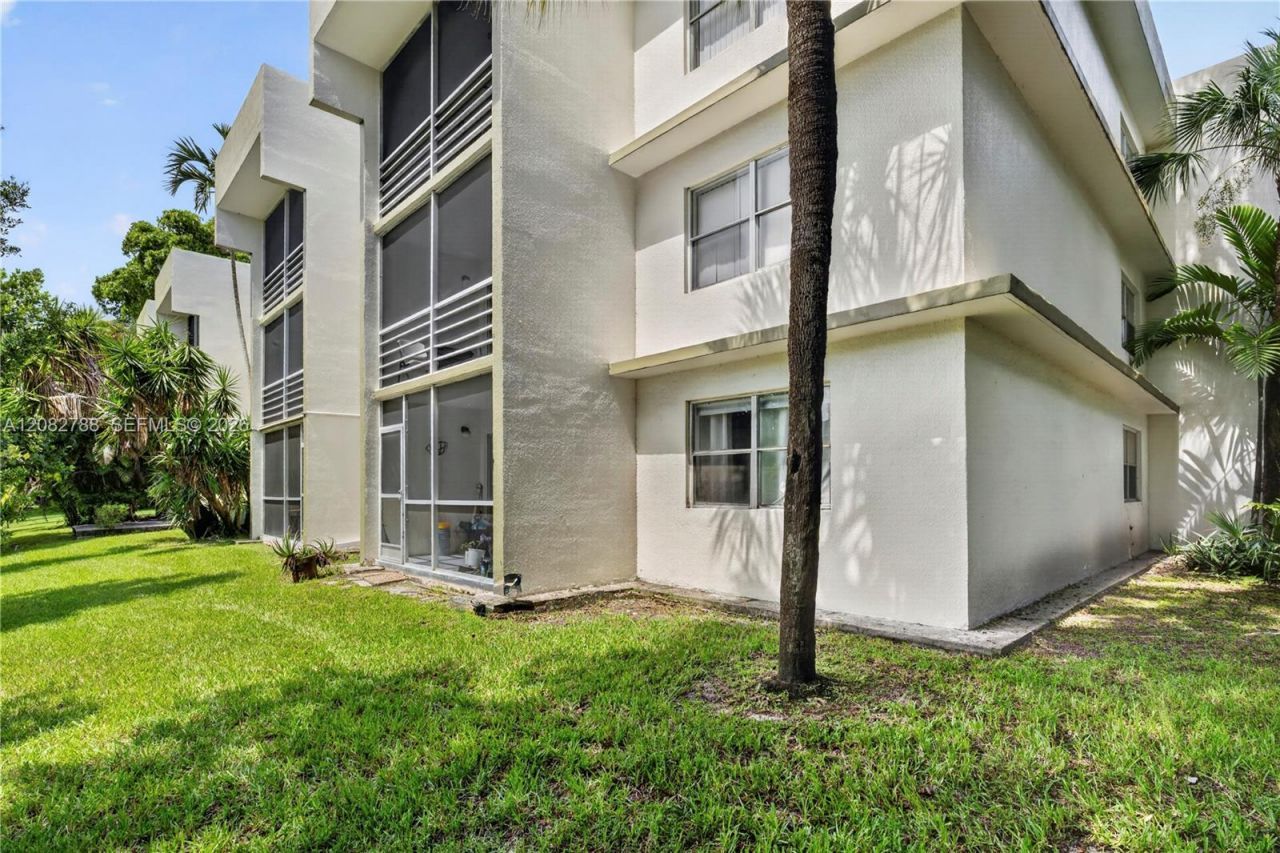 4215 N University Dr, Unit 115, Sunrise, FL 33351 Photo