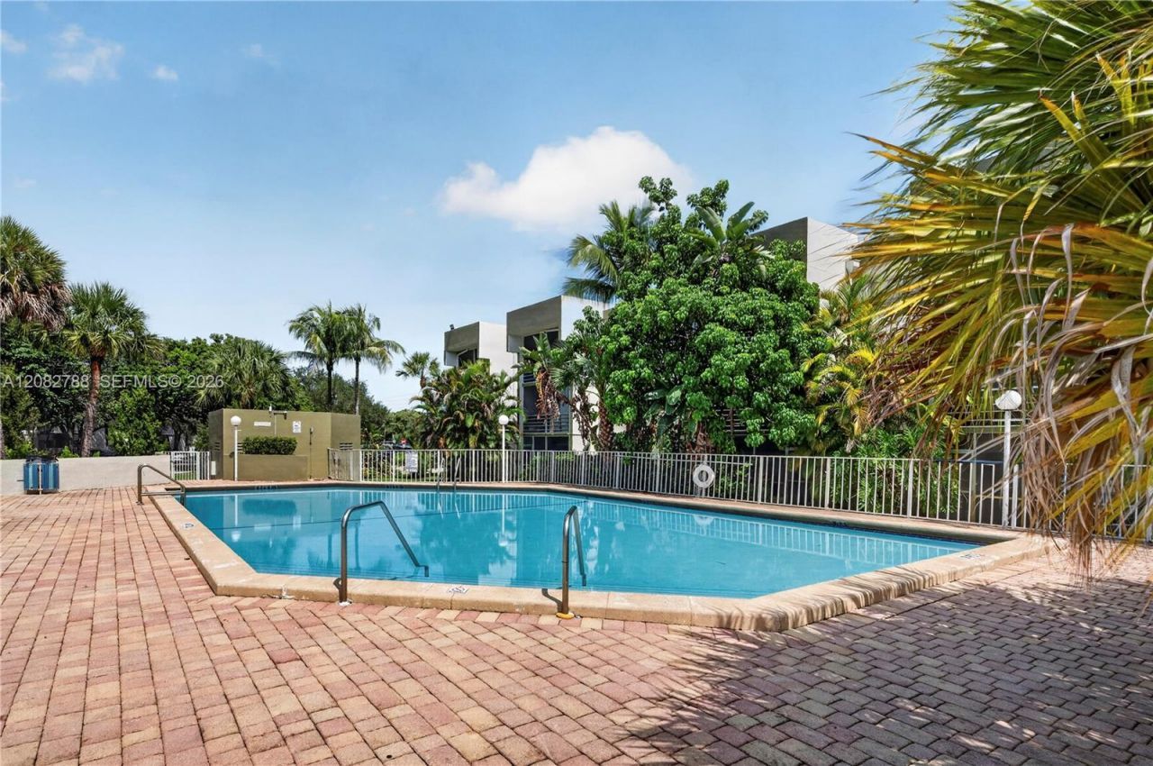 4215 N University Dr, Unit 115, Sunrise, FL 33351 Photo