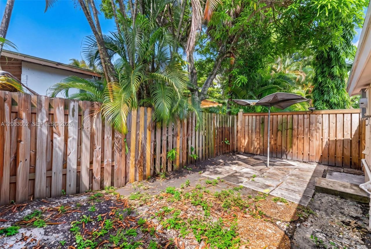 1664 SW 28th Ave , Fort Lauderdale, FL 33312 Photo