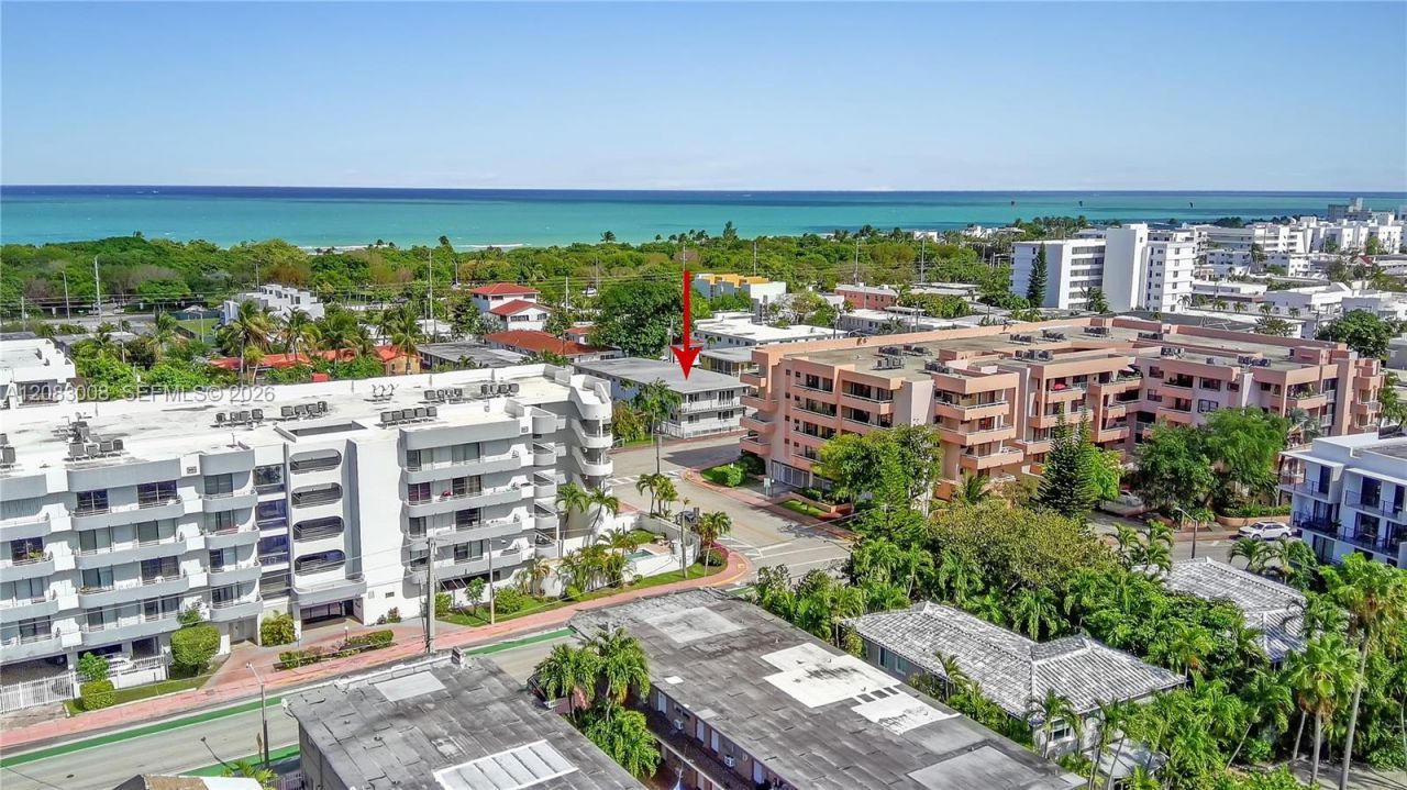 8129 Abbott Ave, Unit 10, Miami Beach, FL 33141 Photo