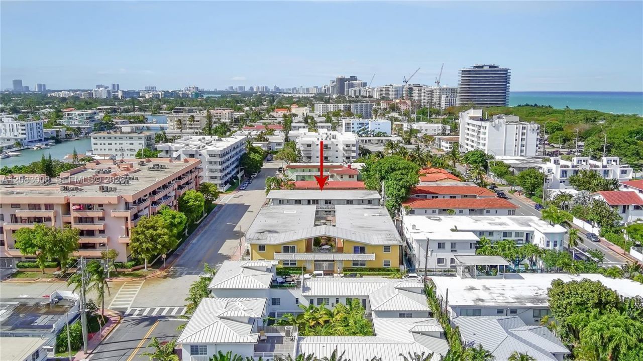 8129 Abbott Ave, Unit 10, Miami Beach, FL 33141 Photo