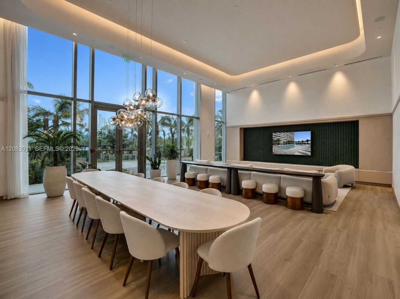 2411 Laguna Cir, Unit 307, North Miami, FL 33181 Photo