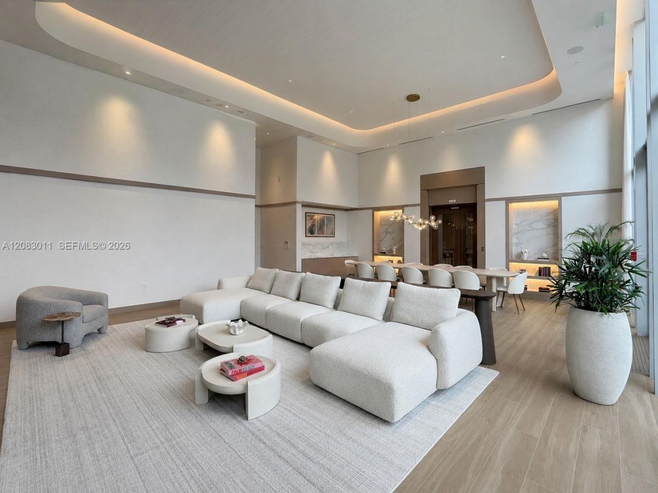 2411 Laguna Cir, Unit 307, North Miami, FL 33181 Photo